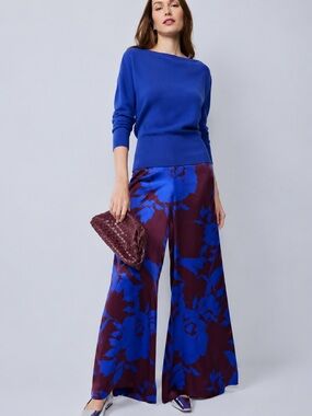 pants from Ann Taylor made of 100% silk
A4 0260